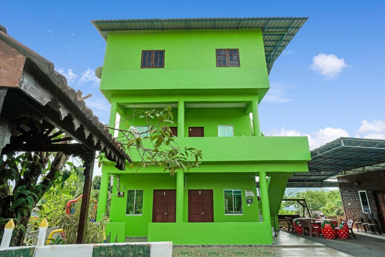 Oyo 90462 Padang Besar Green Inn Екстериор снимка