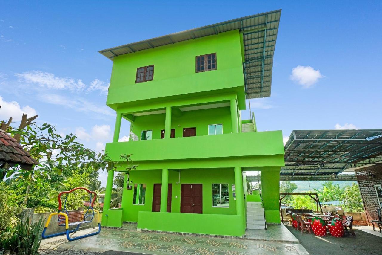Oyo 90462 Padang Besar Green Inn Екстериор снимка