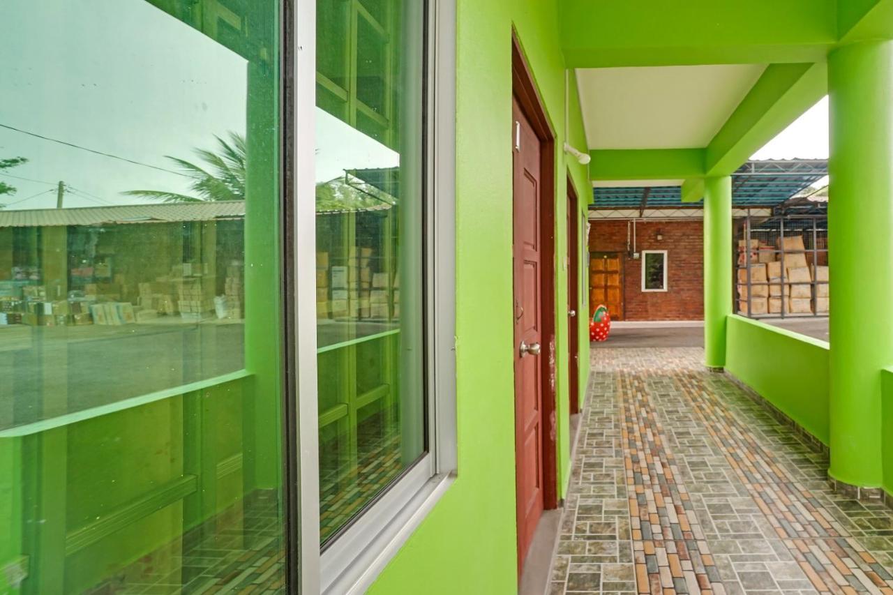 Oyo 90462 Padang Besar Green Inn Екстериор снимка