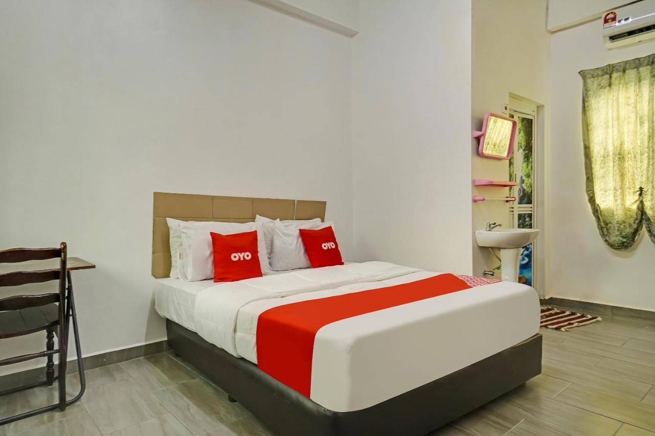 Oyo 90462 Padang Besar Green Inn Екстериор снимка